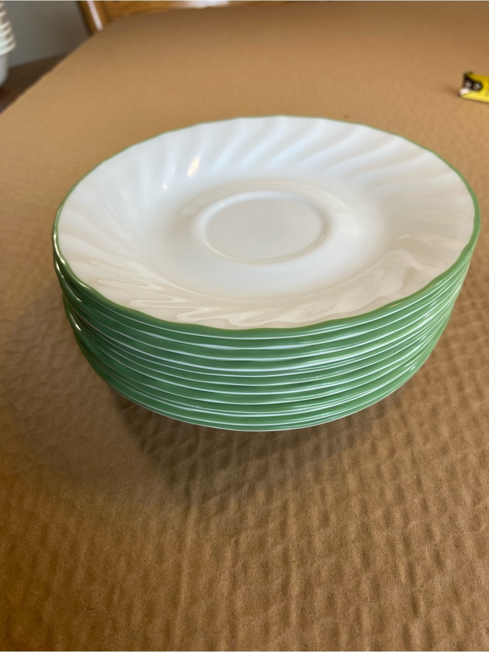 12 Corelle Chutney or Green Callaway Ivy Swirl 6 1/2” Saucer Plates